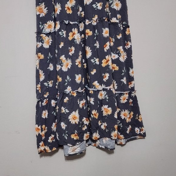 Maurices gray sunflower maxi tiered dress medium boho floral cottagecore - Picture 2 of 6